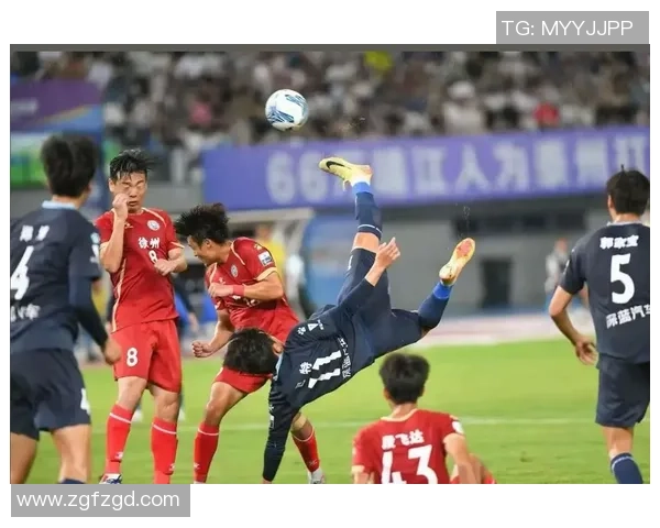 足球明星脚发视频揭秘训练技巧与比赛精彩瞬间的完美结合